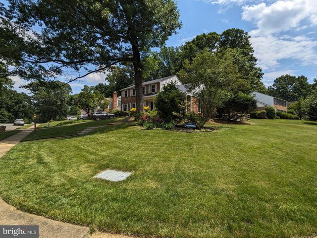 8263 TOLL HOUSE RD, Annandale, VA 22003