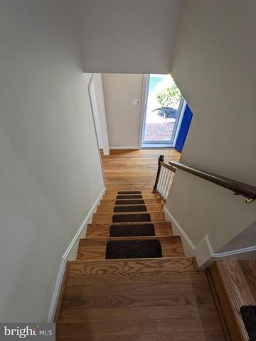 8263 TOLL HOUSE RD, Annandale, VA 22003