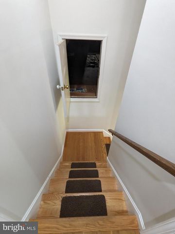8263 TOLL HOUSE RD, Annandale, VA 22003