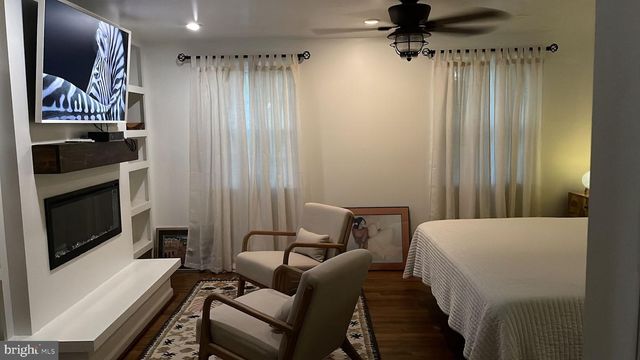 8263 TOLL HOUSE RD, Annandale, VA 22003