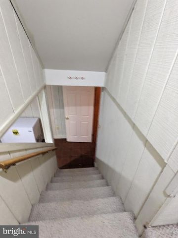 8263 TOLL HOUSE RD, Annandale, VA 22003