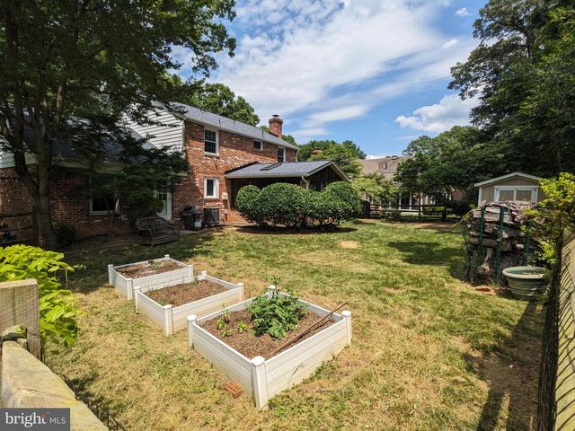 8263 TOLL HOUSE RD, Annandale, VA 22003