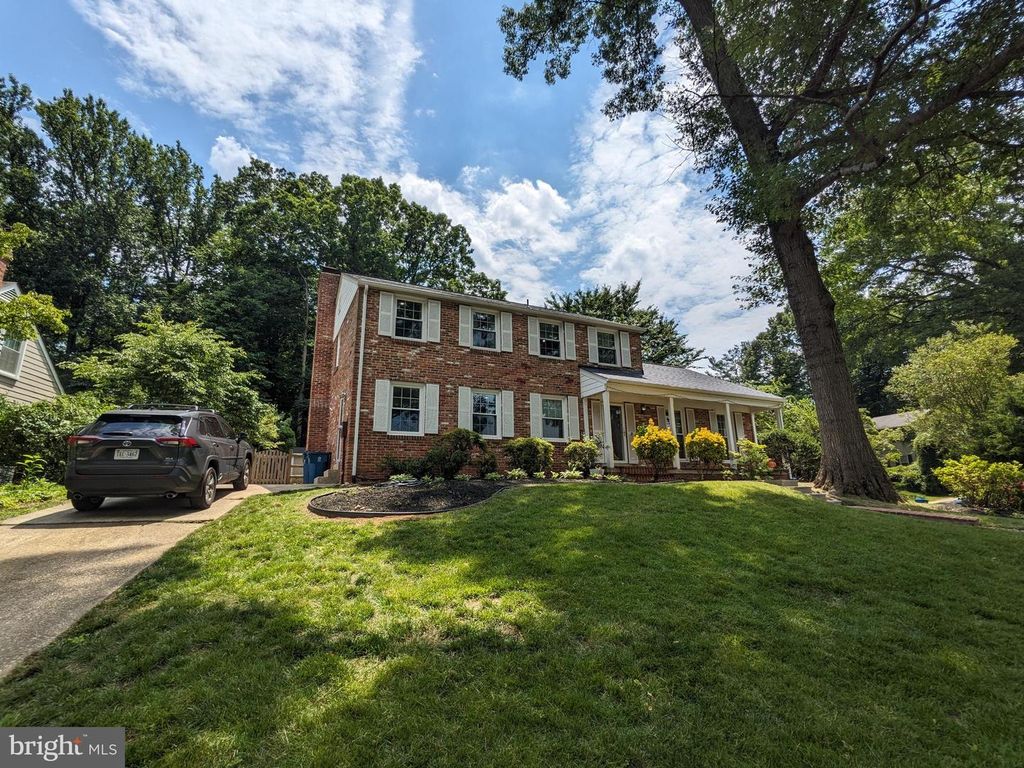 8263 TOLL HOUSE RD, Annandale, VA 22003