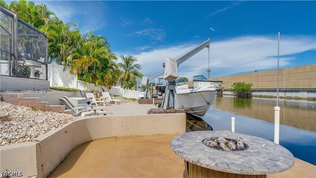 2243 Everest PKWY, Cape Coral, FL 33904
