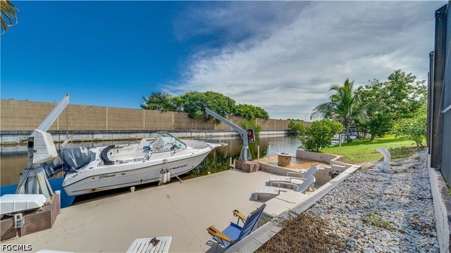 2243 Everest PKWY, Cape Coral, FL 33904