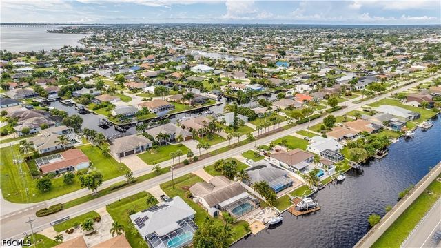 2243 Everest PKWY, Cape Coral, FL 33904