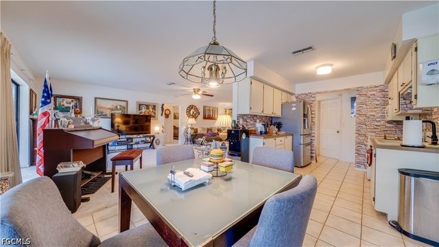 2243 Everest PKWY, Cape Coral, FL 33904