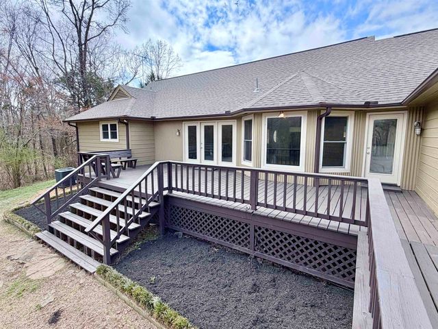 955 COUNTRY CLUB RD, Somerville, TN 38068