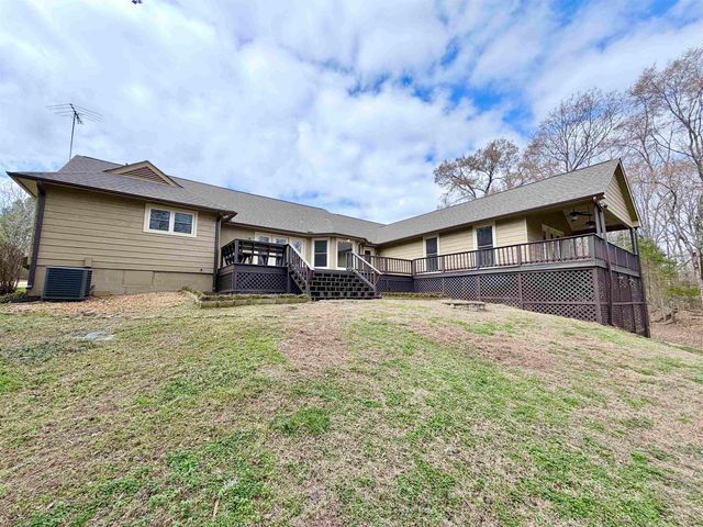 955 COUNTRY CLUB RD, Somerville, TN 38068