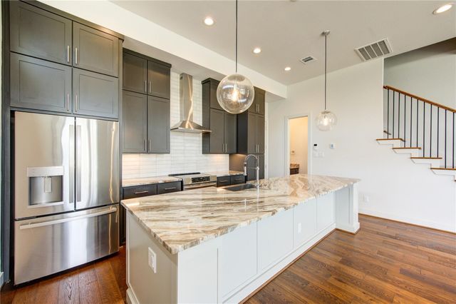 2418 Gray Street, Houston, TX 77003