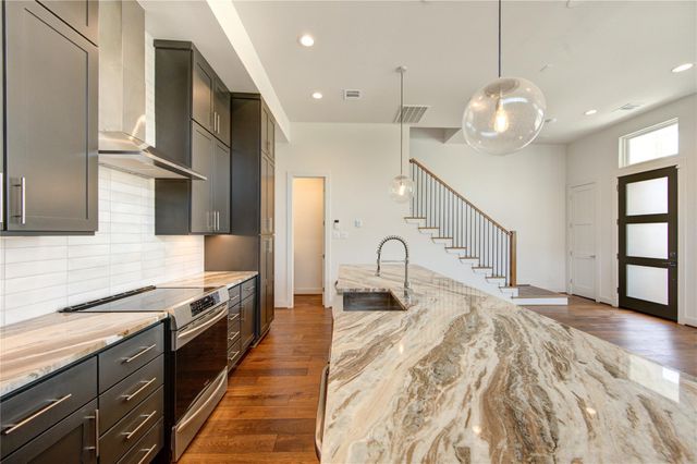 2418 Gray Street, Houston, TX 77003
