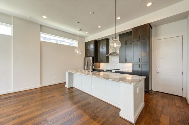 2418 Gray Street, Houston, TX 77003
