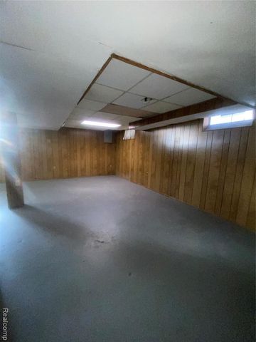 16207 Biltmore Street, Detroit, MI 48235