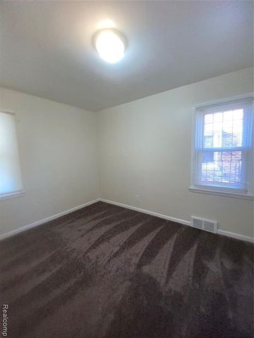 16207 Biltmore Street, Detroit, MI 48235