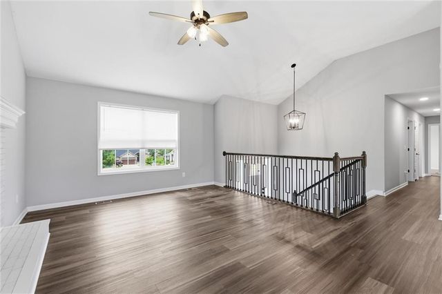 802 Wright Street, Pleasant Hill, MO 64080