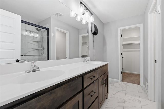 802 Wright Street, Pleasant Hill, MO 64080
