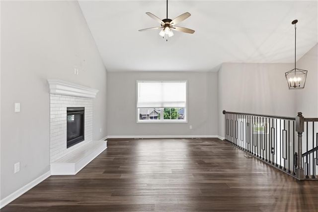 802 Wright Street, Pleasant Hill, MO 64080