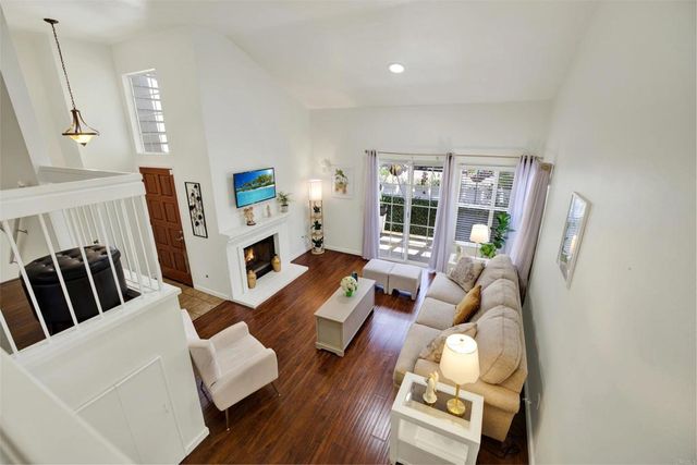 3218 Old Bridgeport way, San Diego, CA 92111