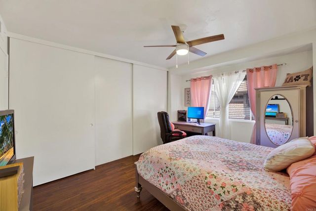 3218 Old Bridgeport way, San Diego, CA 92111