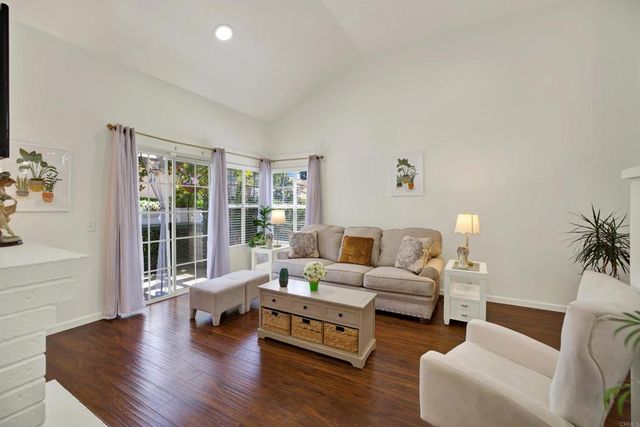 3218 Old Bridgeport way, San Diego, CA 92111