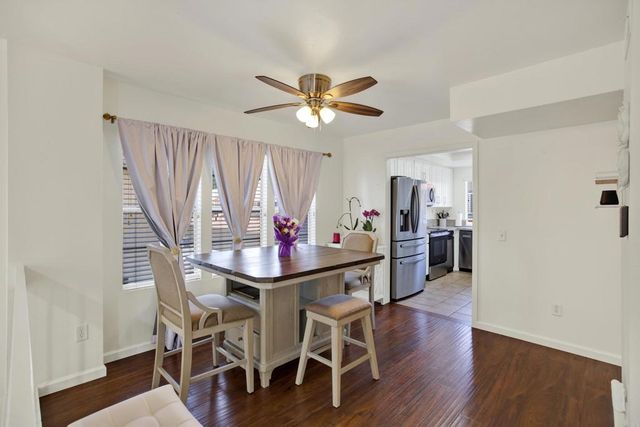 3218 Old Bridgeport way, San Diego, CA 92111