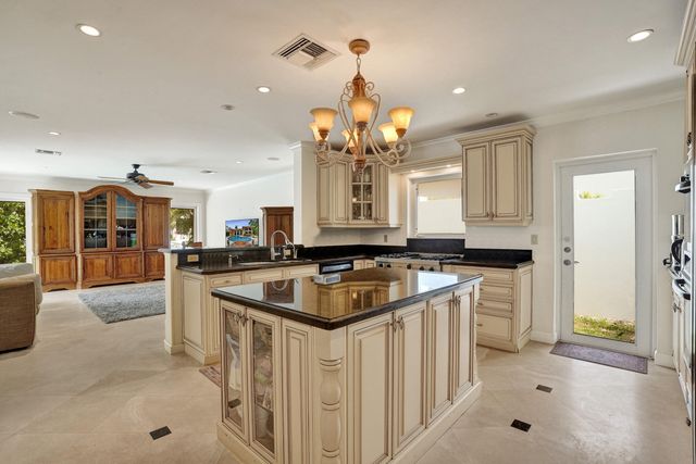 449 Isle Of Palms Drive, Fort Lauderdale, FL 33301