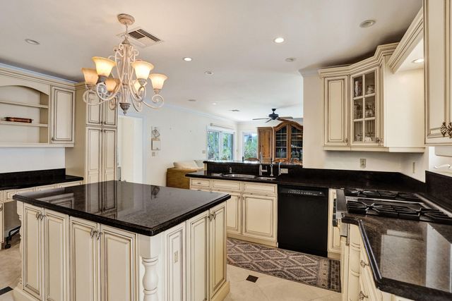 449 Isle Of Palms Drive, Fort Lauderdale, FL 33301