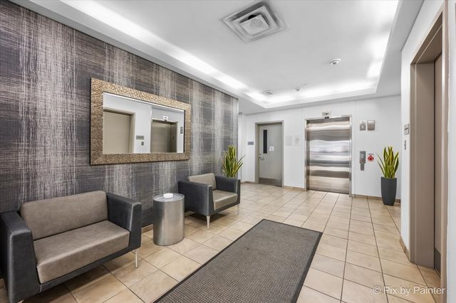 50 S Grove Avenue 301, Elgin, IL 60120