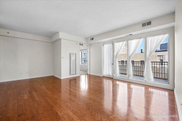 50 S Grove Avenue 301, Elgin, IL 60120