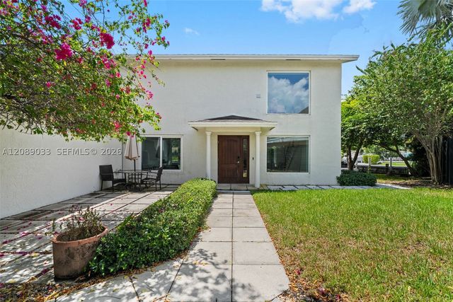 1617 SW 17th Ave, Fort Lauderdale, FL 33312