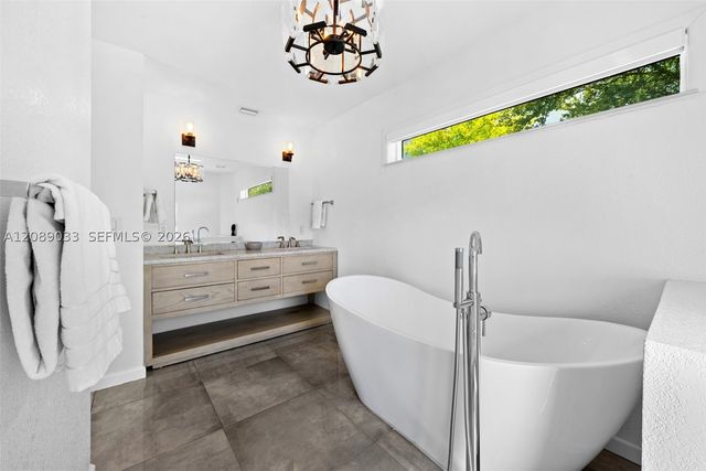1617 SW 17th Ave, Fort Lauderdale, FL 33312