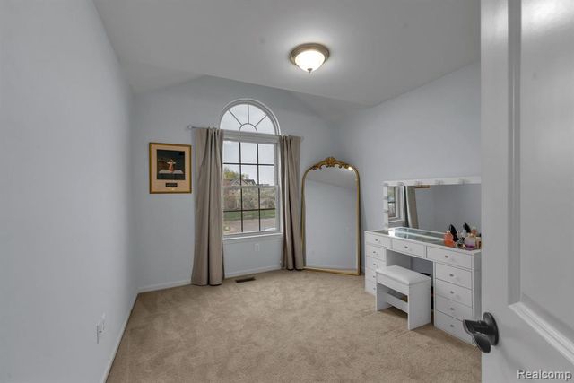 1002 Carriage Trace Boulevard, South Lyon, MI 48178