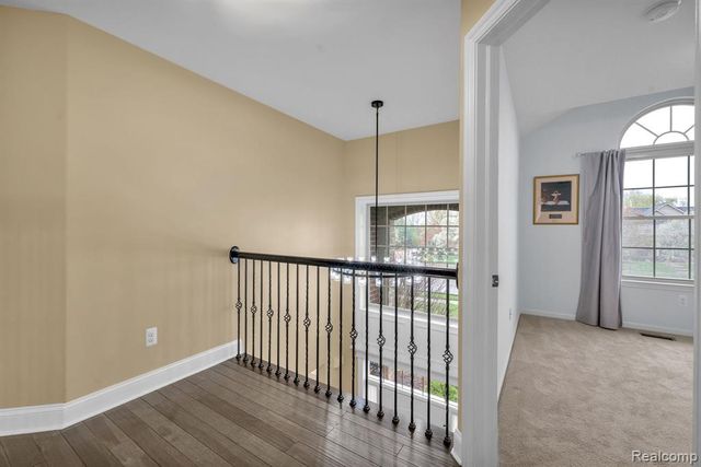 1002 Carriage Trace Boulevard, South Lyon, MI 48178