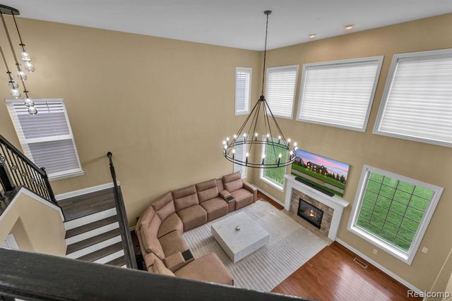 1002 Carriage Trace Boulevard, South Lyon, MI 48178