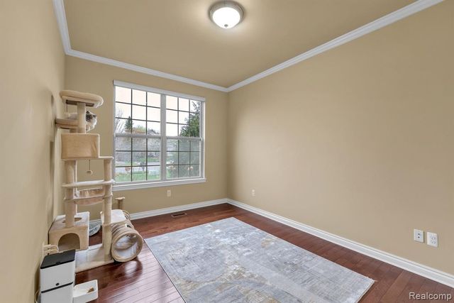 1002 Carriage Trace Boulevard, South Lyon, MI 48178