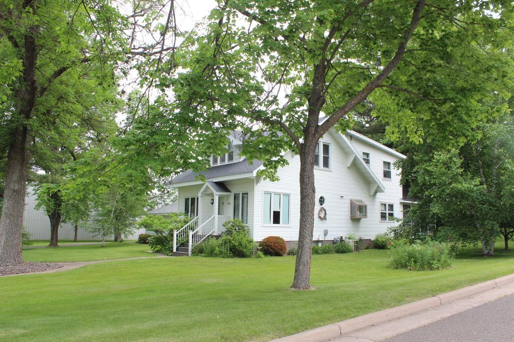 514 S Robert Street, Grantsburg, WI 54840
