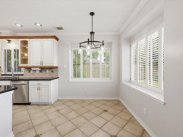 15502 Contender Lane, Friendswood, TX 77546