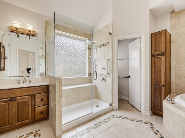 15502 Contender Lane, Friendswood, TX 77546