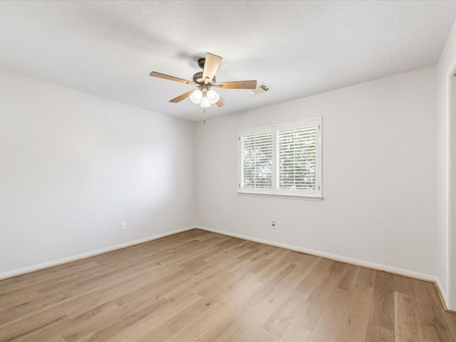 15502 Contender Lane, Friendswood, TX 77546