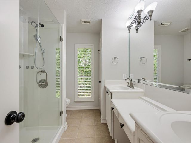 15502 Contender Lane, Friendswood, TX 77546