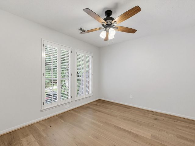 15502 Contender Lane, Friendswood, TX 77546
