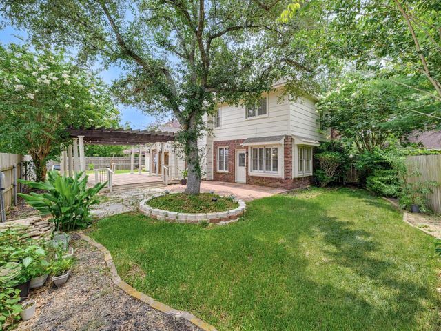 15502 Contender Lane, Friendswood, TX 77546