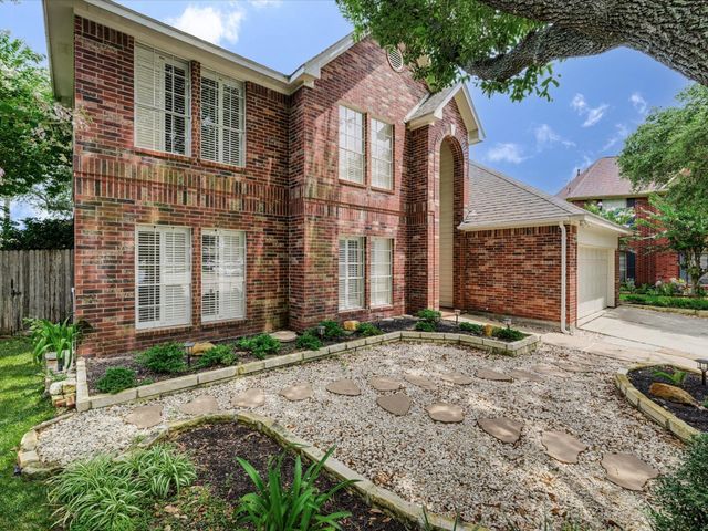 15502 Contender Lane, Friendswood, TX 77546