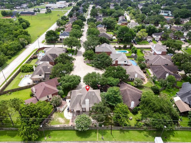 15502 Contender Lane, Friendswood, TX 77546