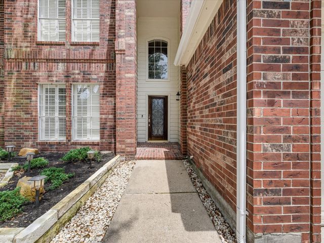 15502 Contender Lane, Friendswood, TX 77546