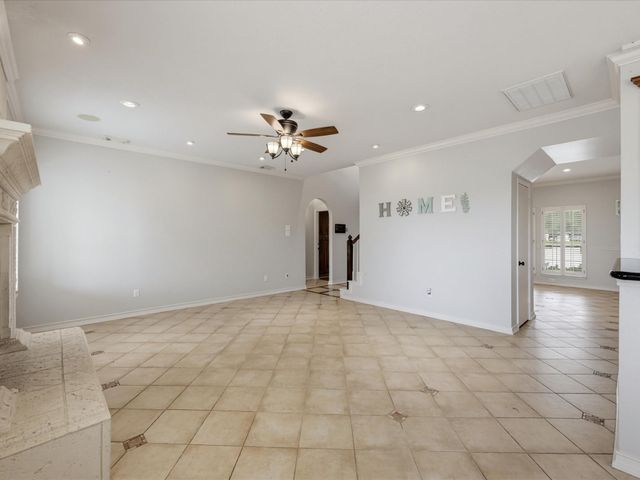 15502 Contender Lane, Friendswood, TX 77546