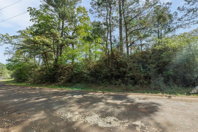 1631 County Road 131, Centerville, TX 75833