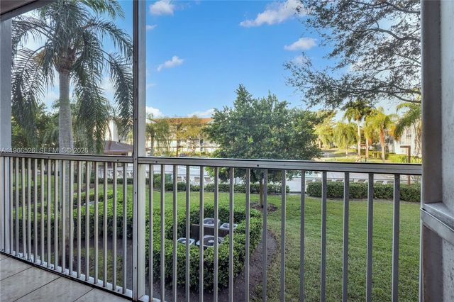 650 SW 124th Terrace 214P, Pembroke Pines, FL 33027
