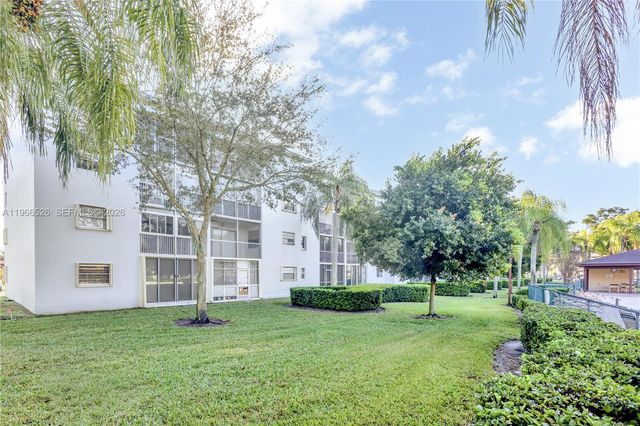 650 SW 124th Terrace 214P, Pembroke Pines, FL 33027