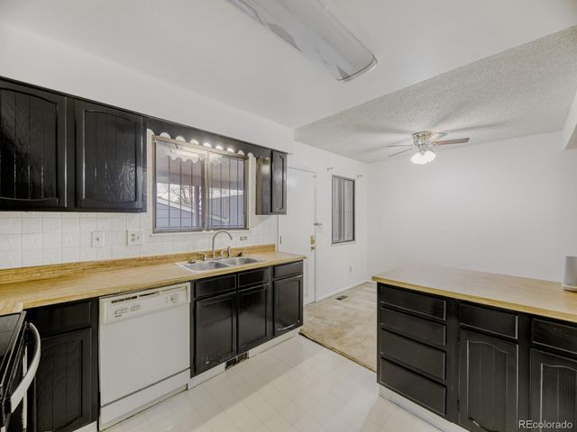 446 S Balsam Street, Lakewood, CO 80226